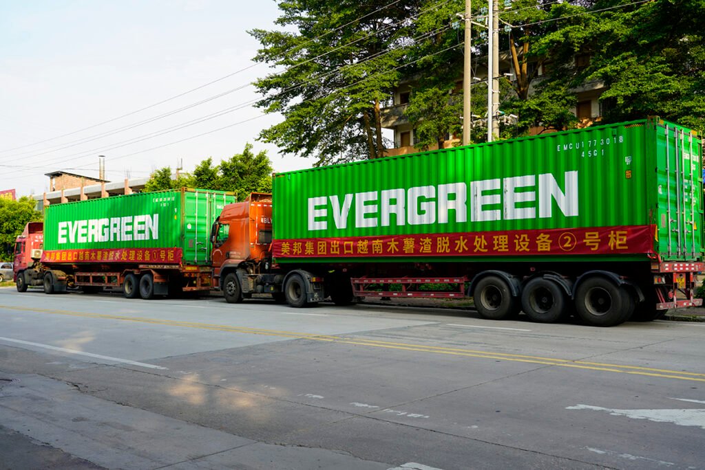 Three container trucks were loaded and dispatched.